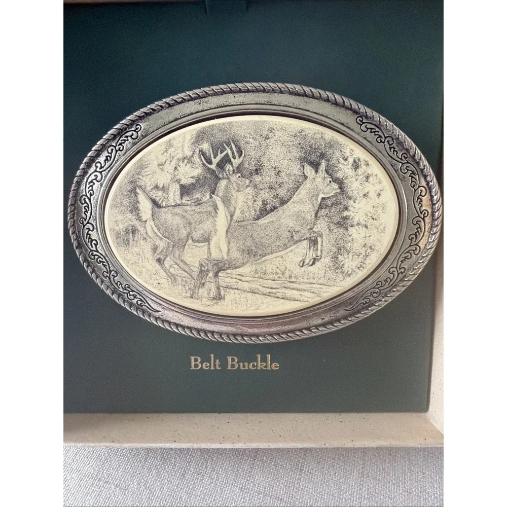 Vintage NIB BARLOW Belt Buckle Scrimshaw Jump Deer Silver 4" Oval USA - Picture 5 of 7